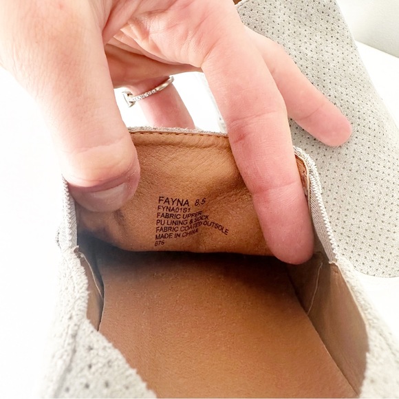 Steve Madden Suede Perforated Fayna Slip-On Sneakers size 8.5 - Picture 6 of 6